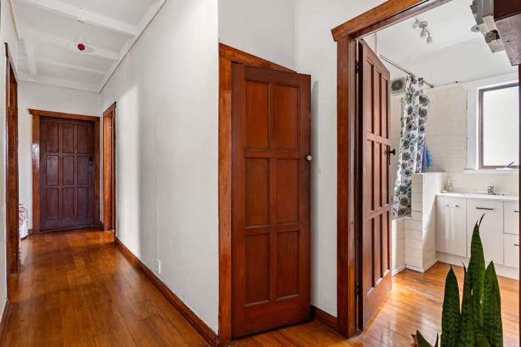 105 Point Chevalier Road Point Chevalier_9