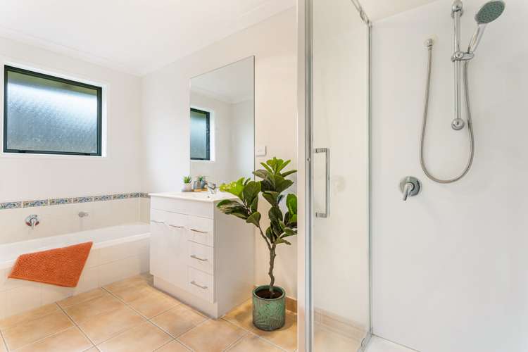 6 Brookwood Drive Henderson_17