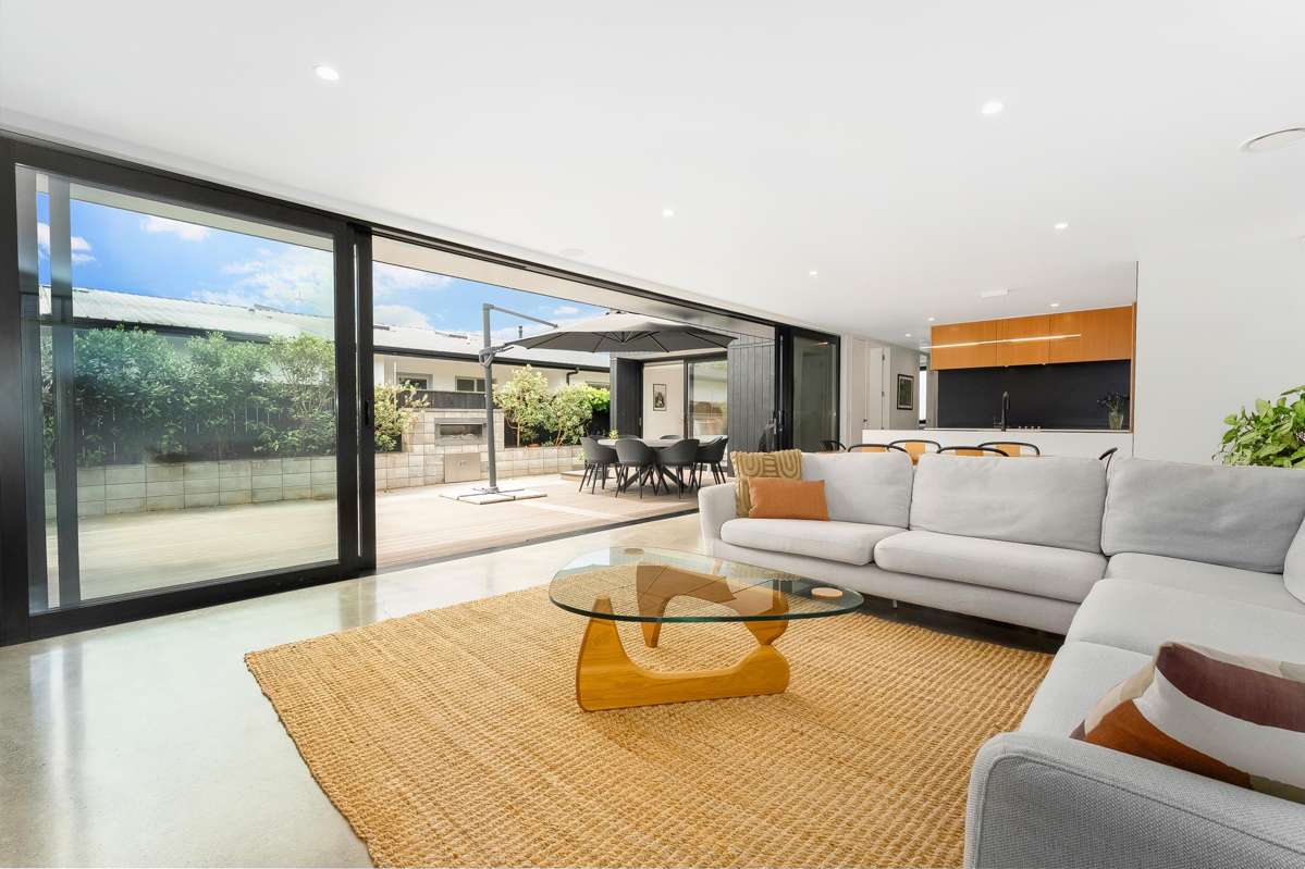 6 Francis Douglas Way_2