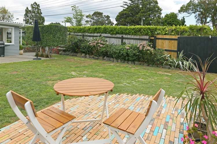 110 Glengarry Road Glen Eden_10