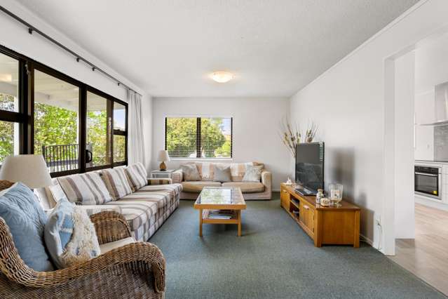 135 Everitt Crescent Whangamata_2