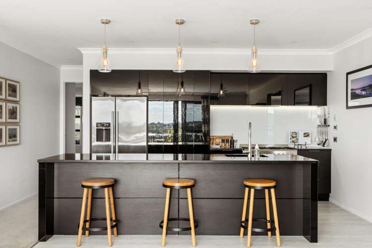 21 Benmore Crescent Pyes Pa_2