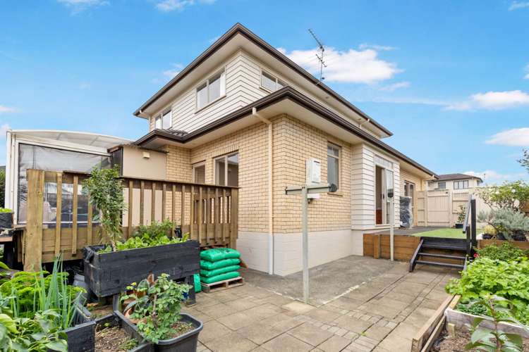 27 Amaretto Avenue Flat Bush_12