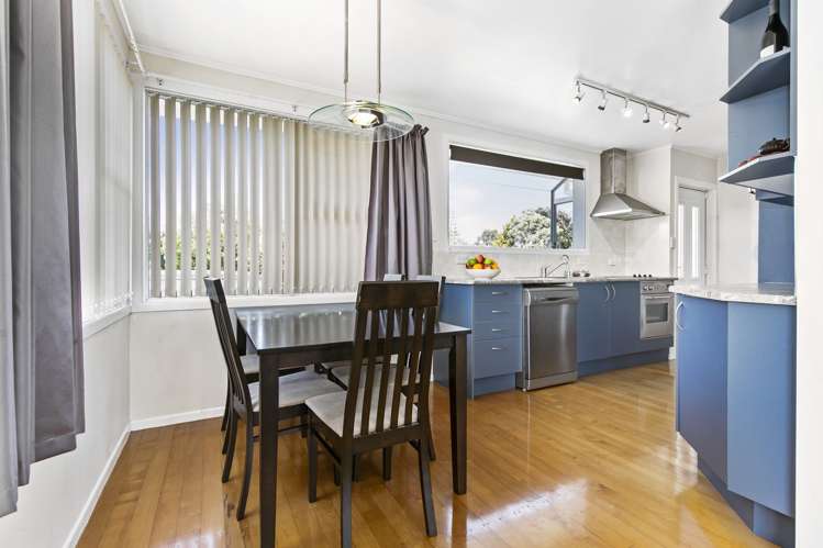 36 Rewarewa Road Te Atatu Peninsula_9