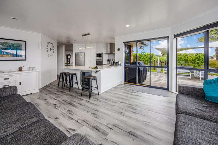 28 Earnslaw Crescent Flat Bush_20