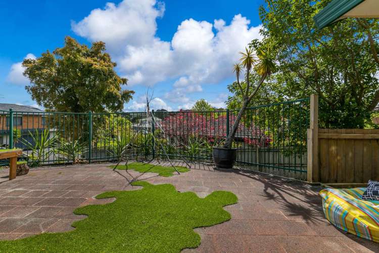 8 Ryden Place Glen Eden_17