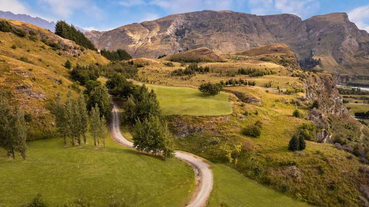 44 and 80 Toka Road Dalefield/Wakatipu Basin_14