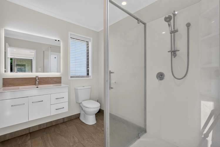 40 Boocock Crescent Orewa_18