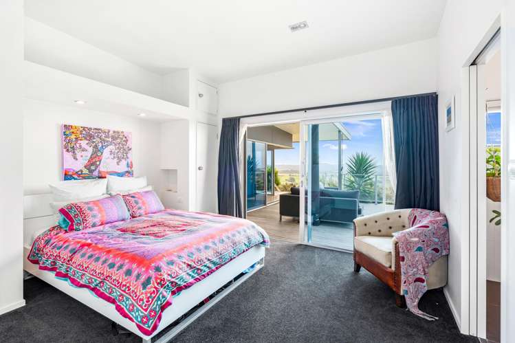 83 Rarangi Heights Parua Bay_13