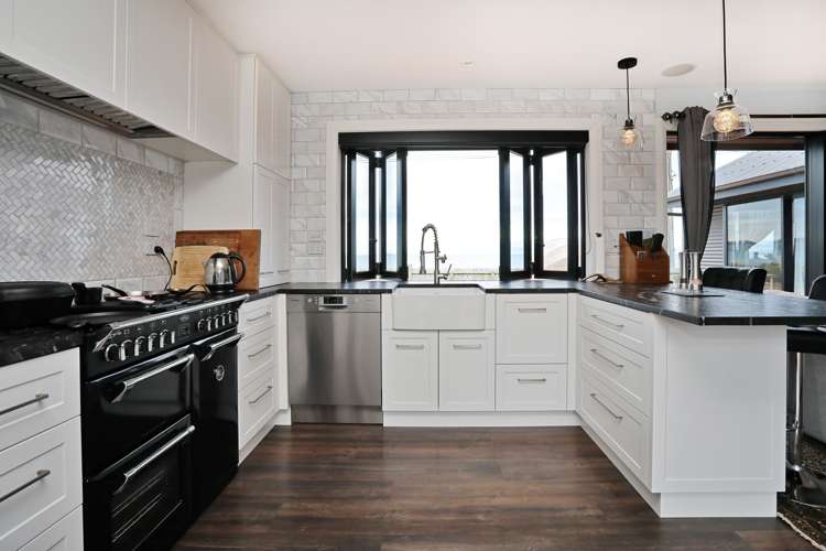 168 Colac Foreshore Road Colac Bay_1