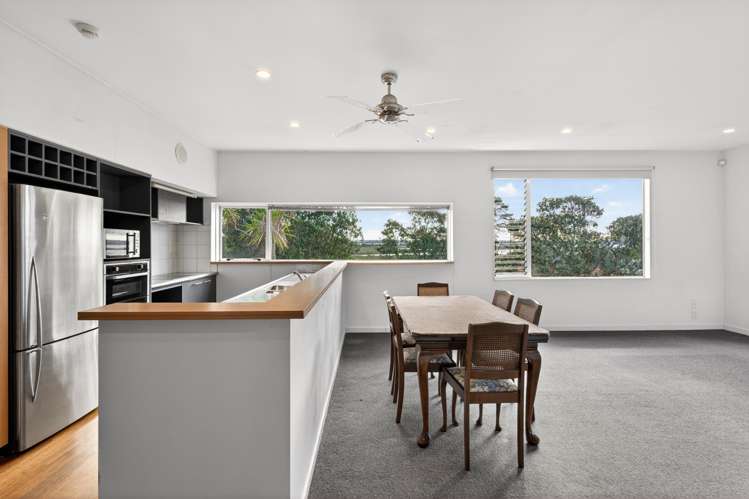 16A Seaside Avenue Waterview_3