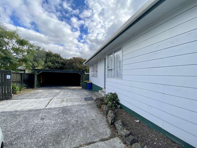 44 Universal Drive Henderson_17