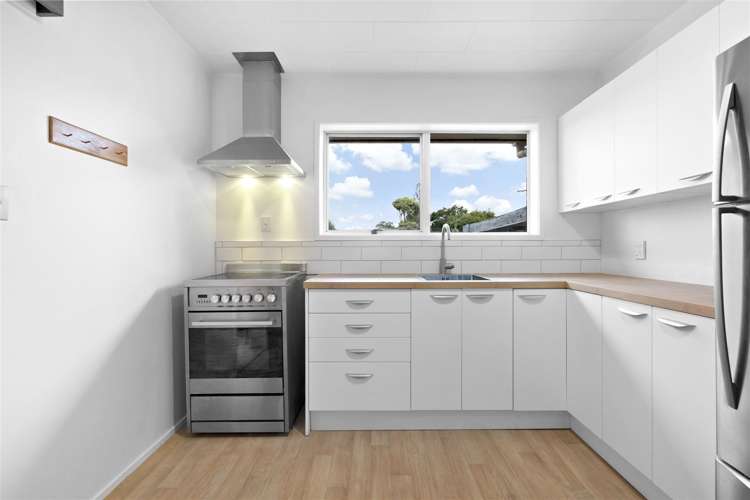 2 Border Road Henderson_7