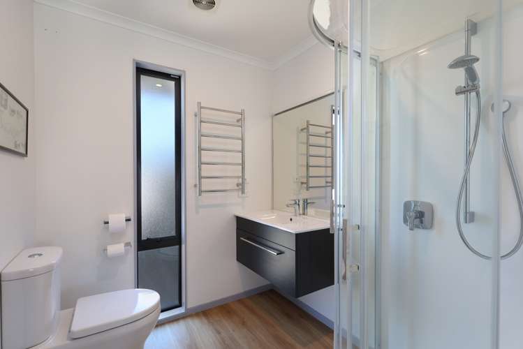 45 Saint Lawrence Street Toi Toi_24