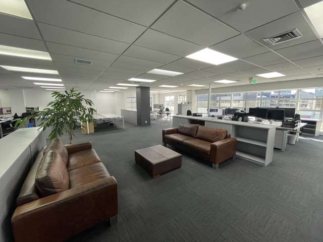 Well-Presented Office | Great Outlook