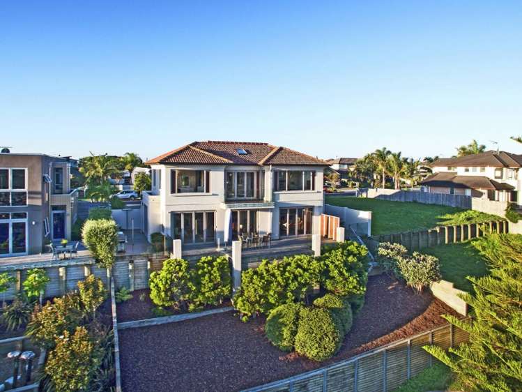 83 Pine Harbour Parade Beachlands_1