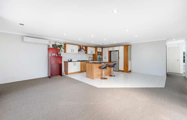 9 Kestev Drive Flat Bush_13