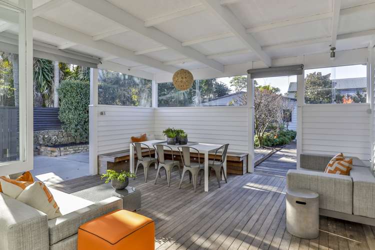 10 Volcanic Street Mount Eden_13