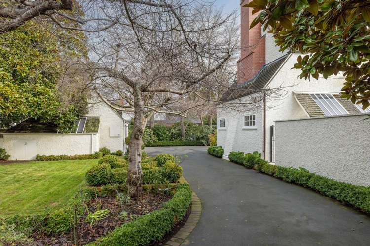 43 Holmwood Road Merivale_38