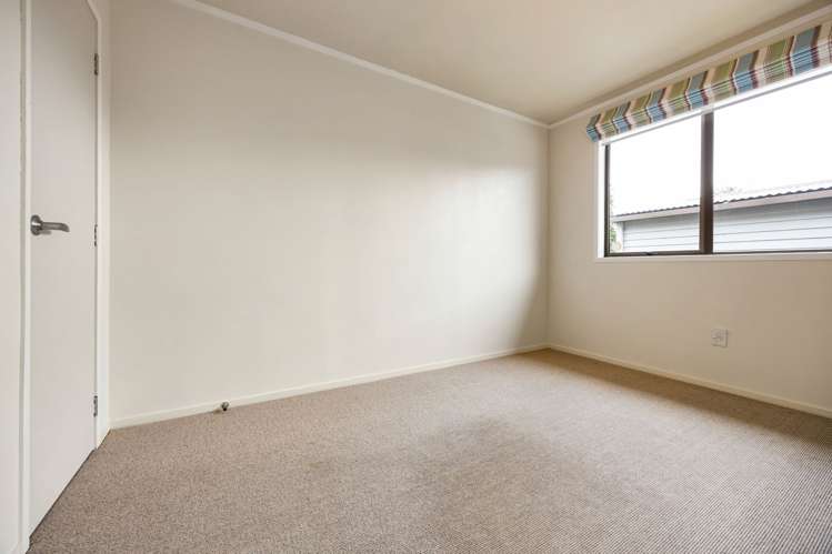 7 Eliot Place Leamington_11