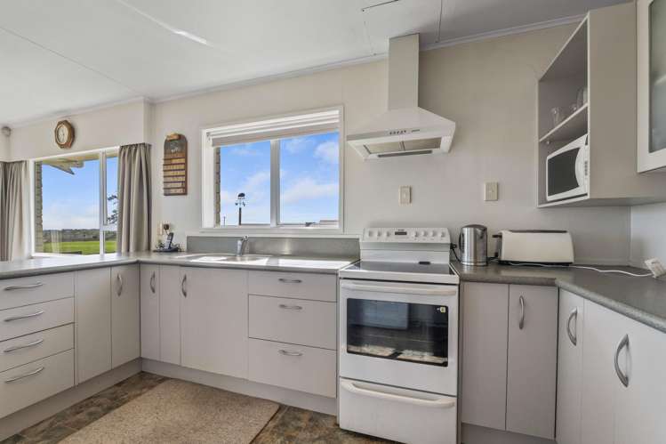 155 Cross Road Lepperton_14