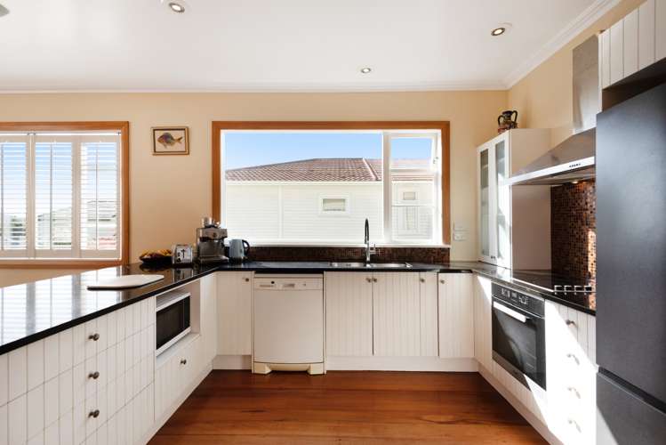 10 Henderson Street Karori_13