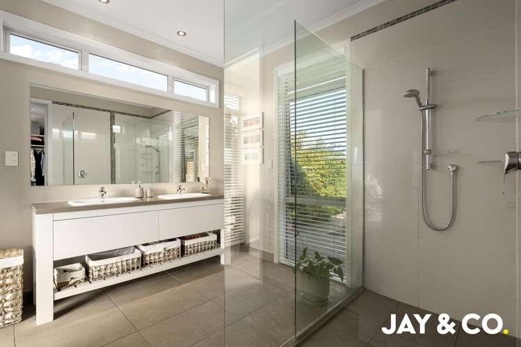 34 Monument Road Clevedon_10