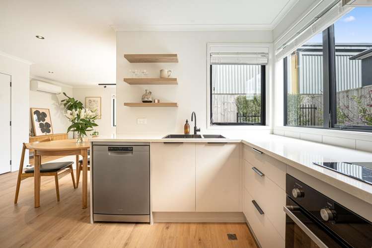 1092A Great North Road Point Chevalier_5