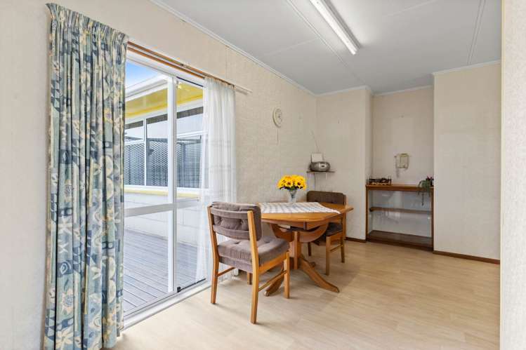 126 Parkhurst Road Parakai_11