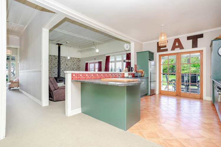 63 Oparatai Road Mangatainoka_9