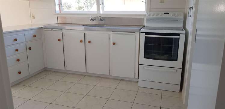 12 Mickle Street Te Atatu South_5