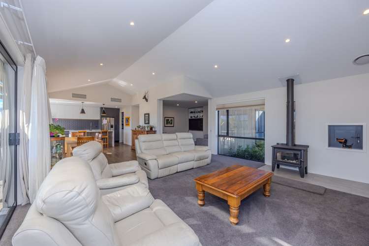 26 Pounamu Avenue Albert Town_5