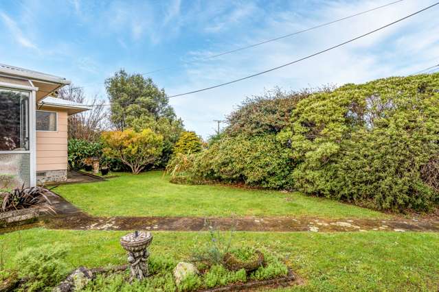 9 William Benton Street Featherston_2