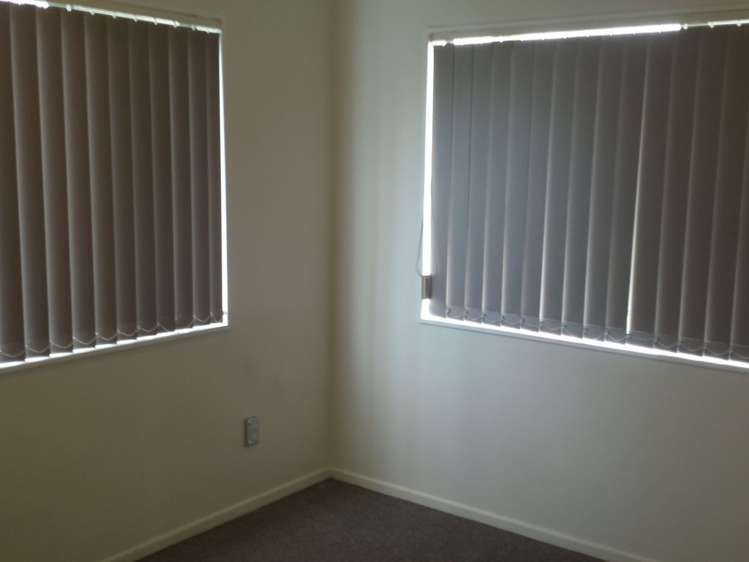 44 Hollyford Drive Clover Park_4