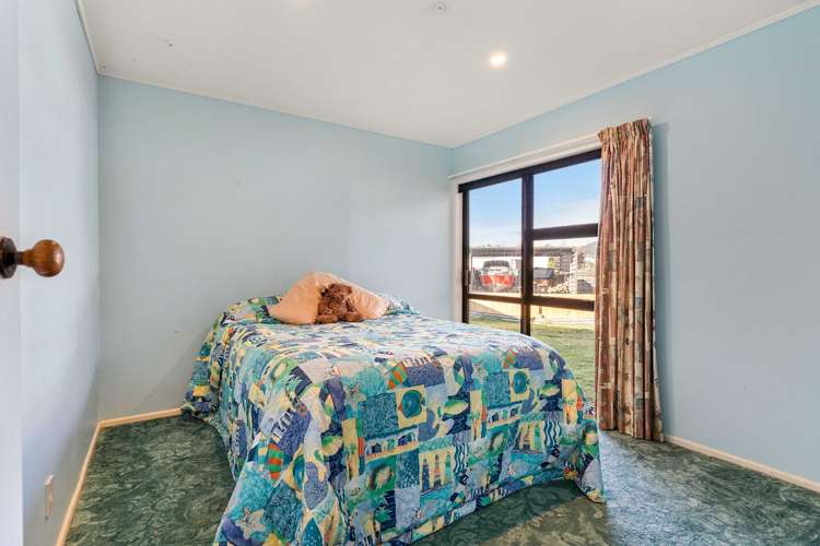 143 Lorraine Place Whangamatā_10