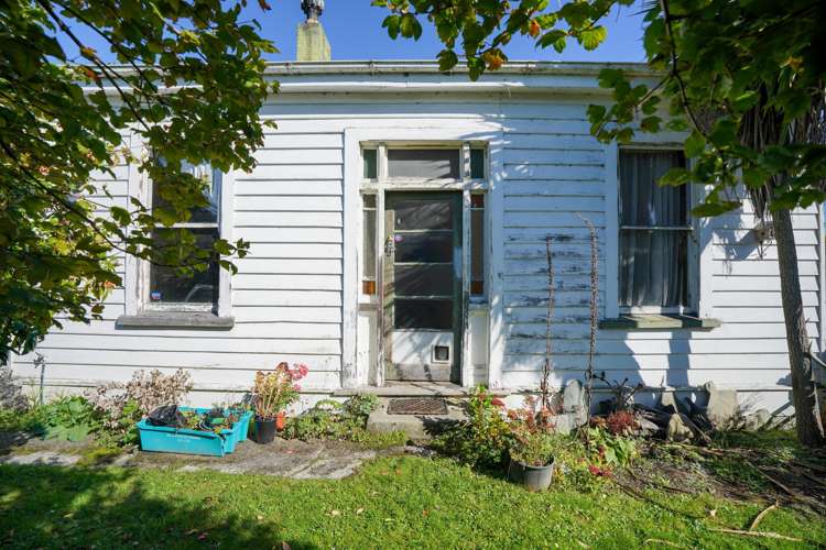 18, 20, 22 Lyne Street Nightcaps_12