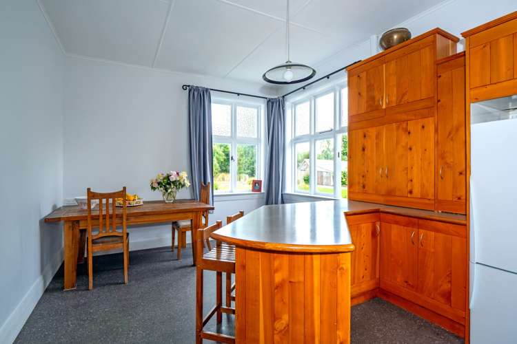 140 Barker Road Winchester_10