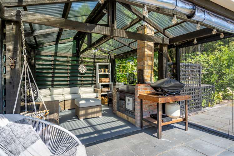 17 Black Road Otatara_20