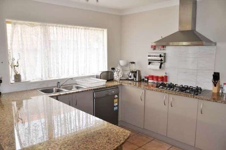 25 Oliver Road Eastern Beach_7