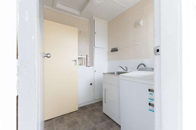 24 Clyde Crescent Roslyn_20