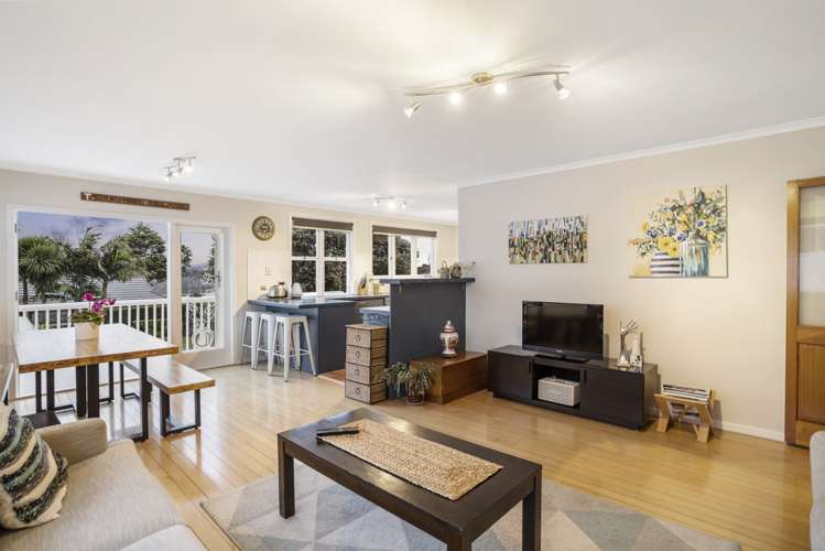 22 Enderby Drive Te Atatu Peninsula_24