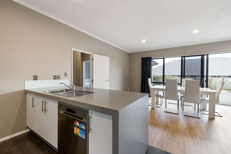 131C Rototuna Road Rototuna_7