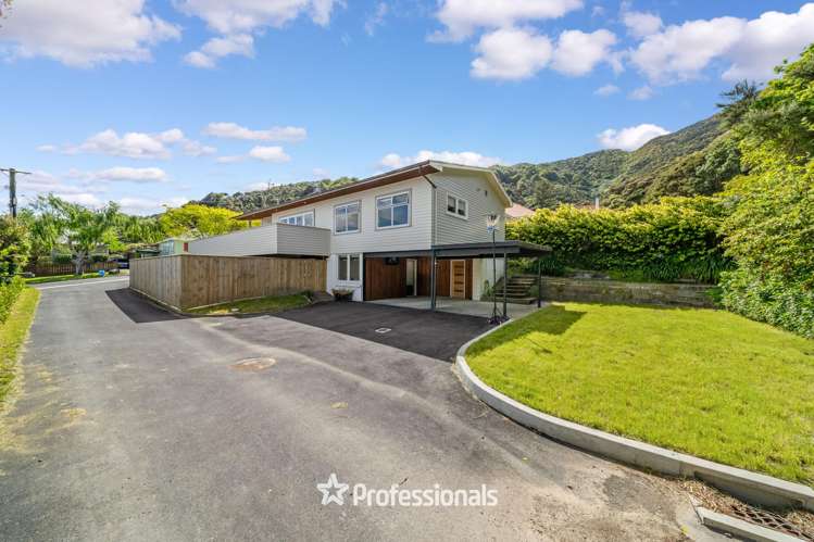 215 Whites Line East Waiwhetu_18