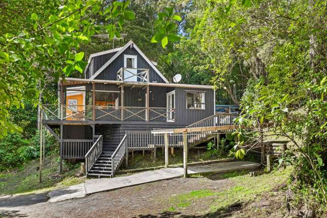 Your Own Slice of Laingholm