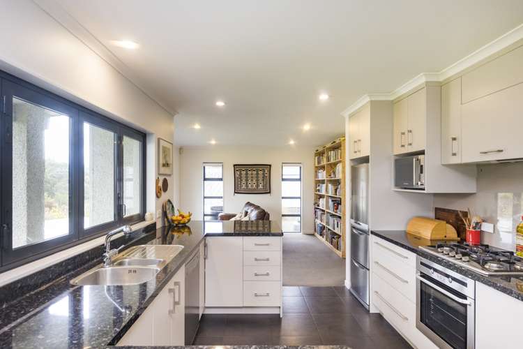 76 Cashmere Drive Fitzherbert_18