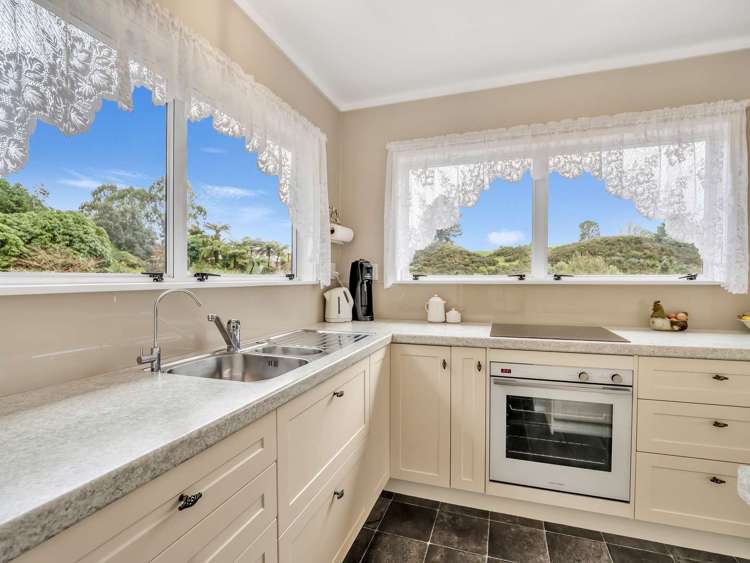 17 Malvern Road Okere Falls_11