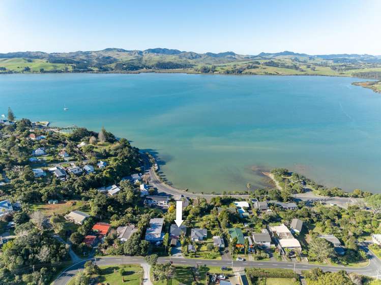 21 Grey Street East Mangonui_22