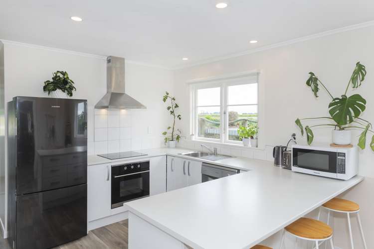 78 Main Road Makaraka_6