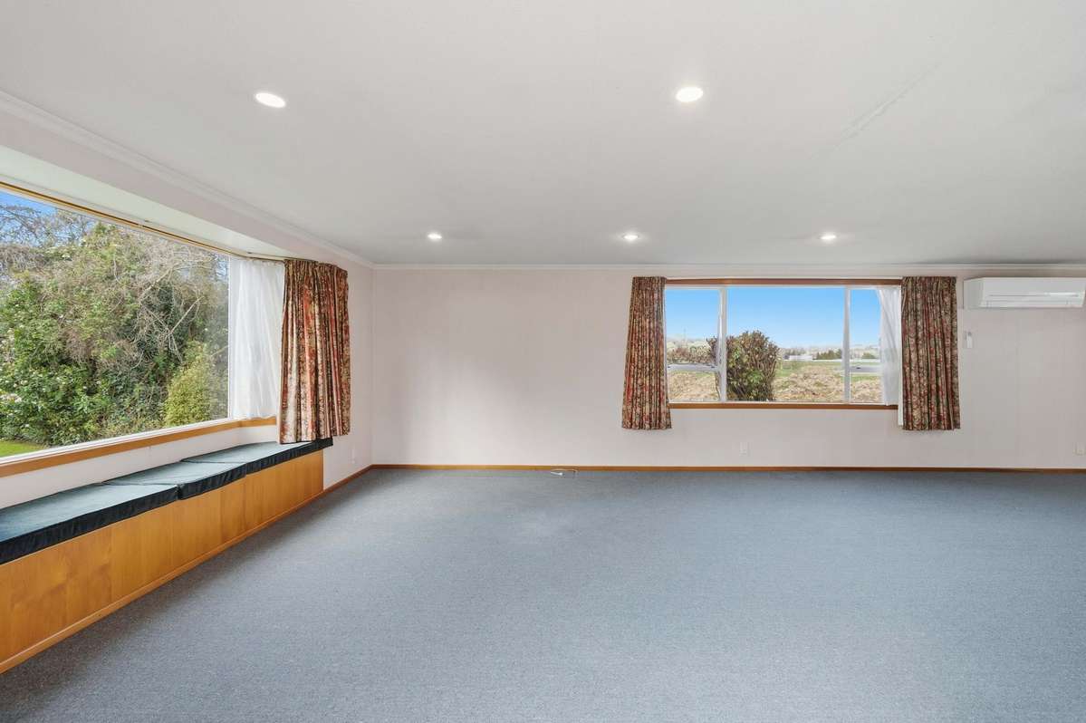 81 Racecourse Road_2