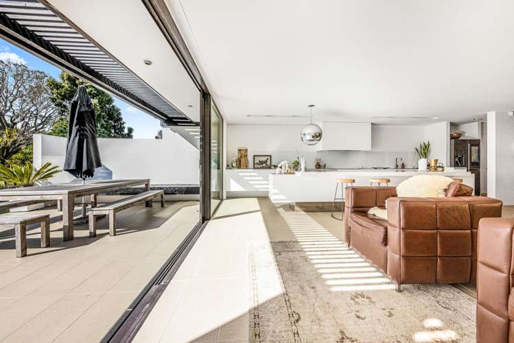 303 Beach Road Campbells Bay_9